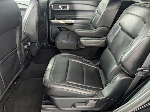 Used 2021 Ford Explorer XLT w/ Equipment Group 202A image 27