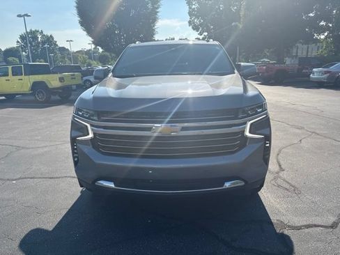 Used 2021 Chevrolet Tahoe LT w/ LT Signature Package AWD/4WD image 5