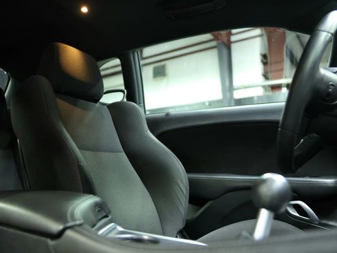 Used 2016 Dodge Challenger R/T image 40