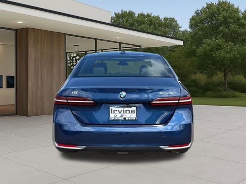 New 2026 BMW i5 eDrive40 w/ Premium Package image 10