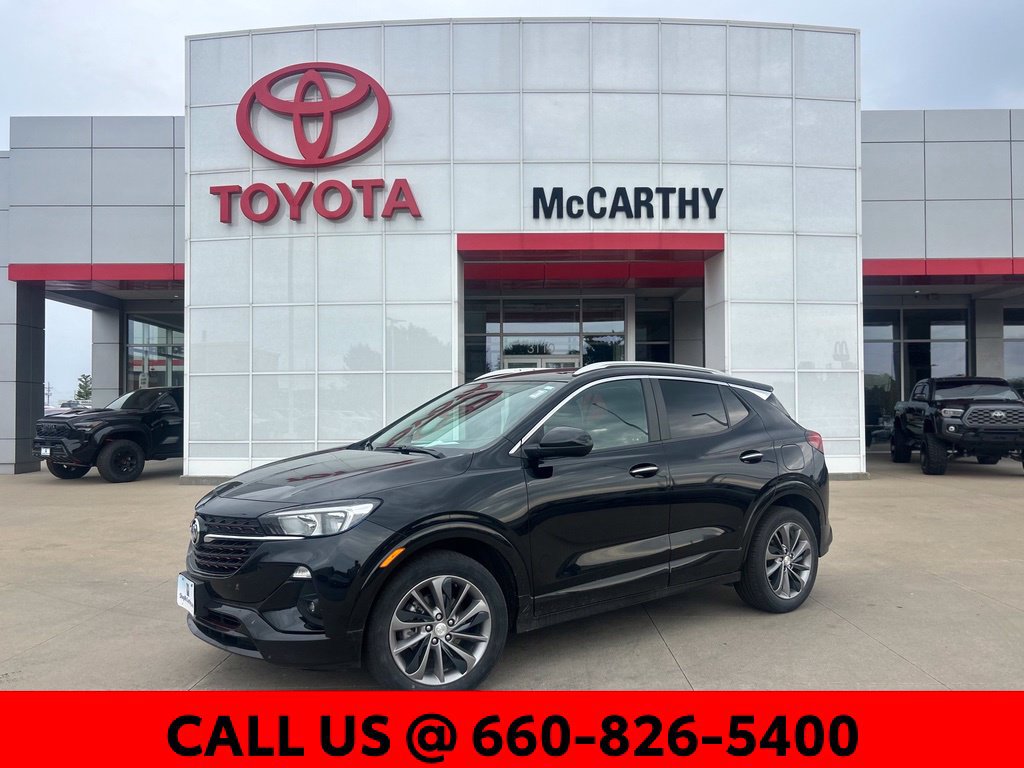 Used 2023 Buick Encore GX Select w/ Sport Touring Package FWD image 1