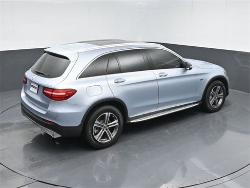 Used 2018 Mercedes-Benz GLC 350e 4MATIC image 44