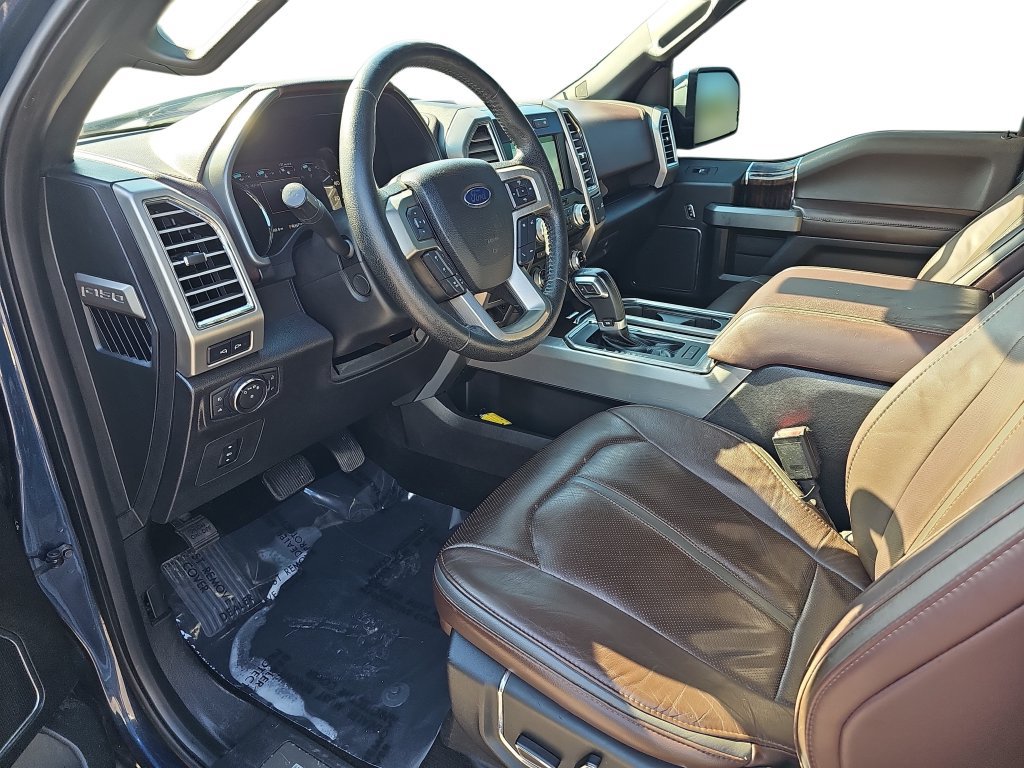 Used 2016 Ford F150 Platinum w/ Equipment Group 701A Luxury AWD/4WD image 16