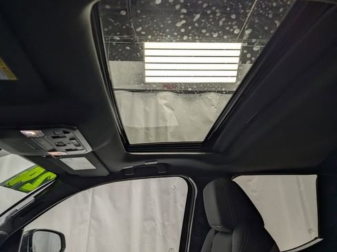 Used 2024 Toyota Tacoma TRD Sport image 18