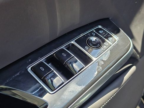 New 2026 Cadillac Escalade Platinum Sport w/ LPO, ONYX Package AWD/4WD image 25