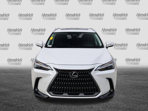 Used 2025 Lexus NX 250 FWD w/ Towing Package (2000 Lbs) image 3