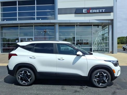 New 2026 Kia Seltos S AWD/4WD image 3