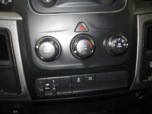 Used 2016 RAM 3500 Tradesman w/ Power & Remote Entry Group image 20