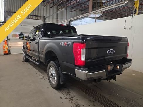 Used 2019 Ford F250 XLT AWD/4WD image 3