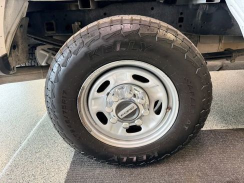 Used 2020 Ford F250 XL w/ Power Equipment Group AWD/4WD image 17