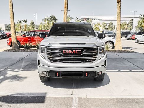 Used 2024 GMC Sierra 1500 AT4 w/ Technology Package AWD/4WD image 7
