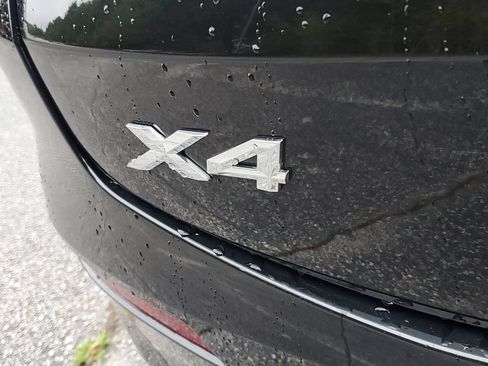 Used 2025 BMW X4 xDrive30i AWD/4WD image 8