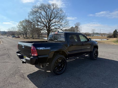 Used 2014 Toyota Tacoma 4x4 Double Cab image 5