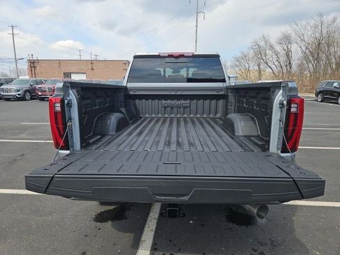 New 2026 GMC Sierra 2500 Denali w/ Denali Reserve Package AWD/4WD image 19