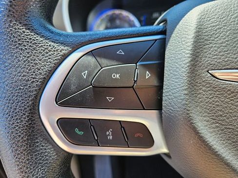 Used 2021 Chrysler Voyager Lxi FWD image 26