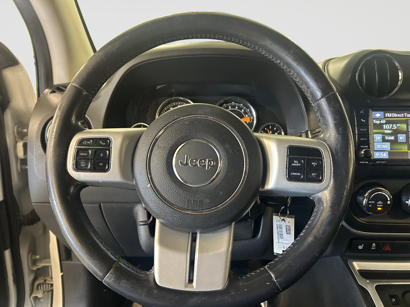 Used 2015 Jeep Compass Limited FWD image 18