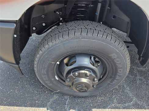 New 2026 RAM 3500 Tradesman AWD/4WD image 34