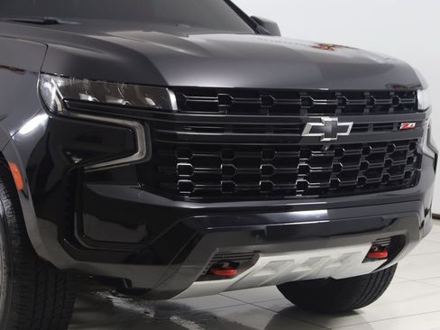 Used 2023 Chevrolet Tahoe Z71 w/ Luxury Package AWD/4WD image 39