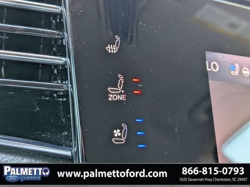 Used 2022 Jeep Wagoneer Series II RWD image 24