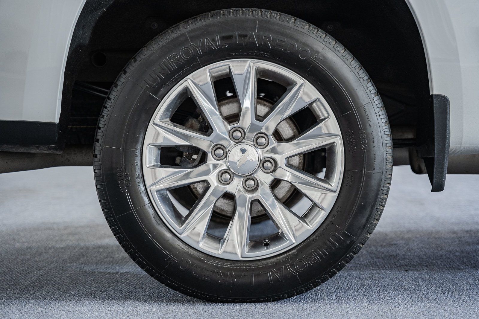 Used 2020 Chevrolet Silverado 1500 LTZ w/ LTZ Premium Package AWD/4WD image 16
