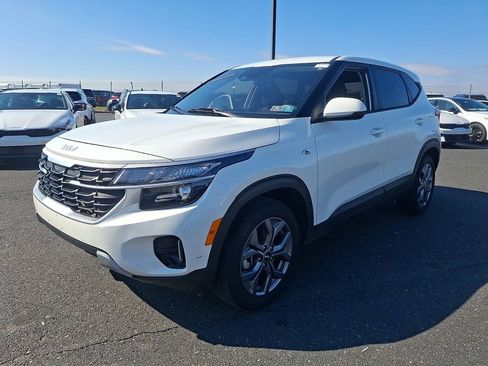 Certified 2025 Kia Seltos LX image 3