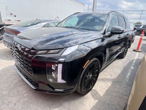 Used 2025 Hyundai Palisade Calligraphy AWD/4WD image 3