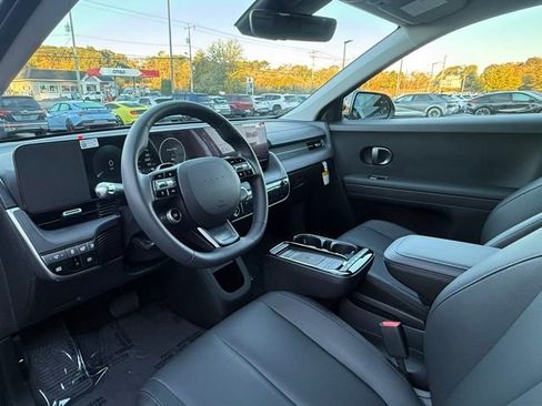 Used 2025 Hyundai Ioniq 5 SEL image 10
