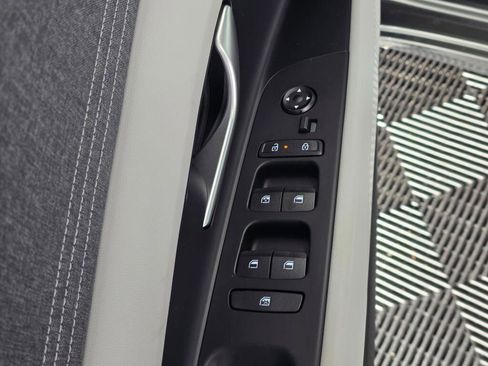 New 2026 Hyundai Elantra Limited image 23