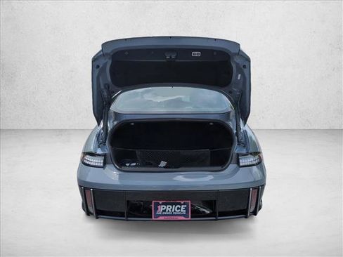 Used 2024 Hyundai Ioniq 6 SE RWD image 7