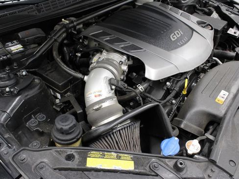 Used 2016 Hyundai Genesis Coupe 3.8 RWD image 14