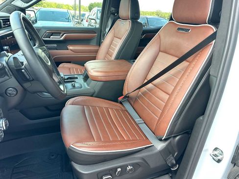 Used 2026 GMC Sierra 1500 Denali Ultimate AWD/4WD image 17