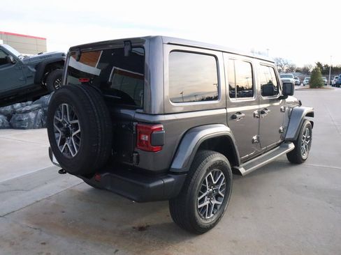 New 2025 Jeep Wrangler Sahara image 21