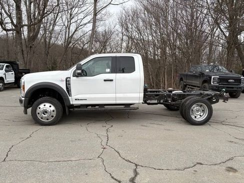 New 2026 Ford F550 4x4 Supercab Super Duty w/ XLT Value Package image 19