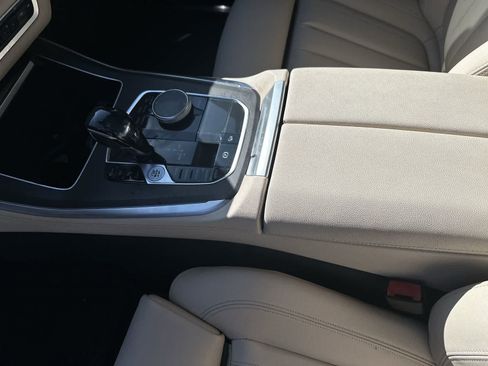 Used 2019 BMW X5 xDrive40i w/ Convenience Package AWD/4WD image 21