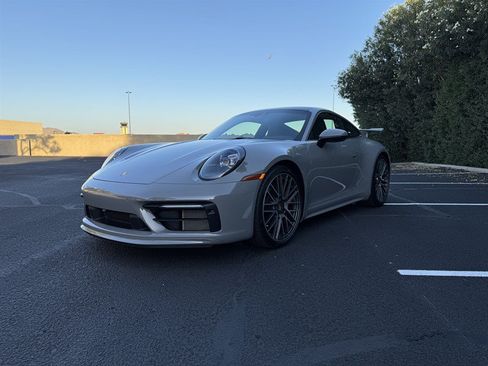 Used 2024 Porsche 911 Carrera 4S w/ Premium Package AWD/4WD image 22