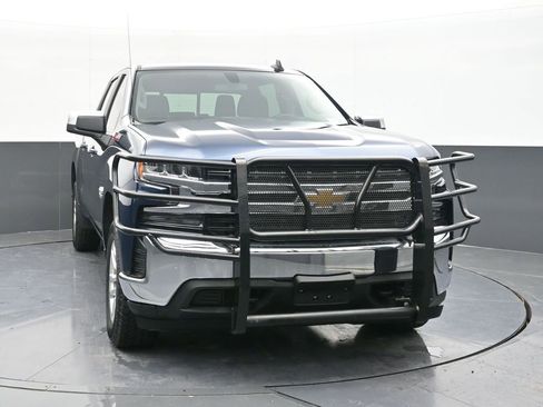 Used 2019 Chevrolet Silverado 1500 LT w/ Texas Edition image 18