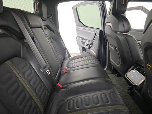 Used 2024 Rivian R1T Adventure AWD/4WD image 22