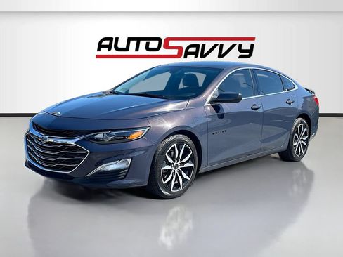 Used 2025 Chevrolet Malibu RS FWD image 3