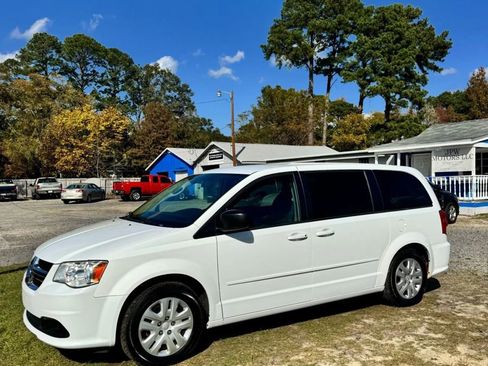 Used 2015 Dodge Grand Caravan SE w/ Quick Order Package 29E SE image 5