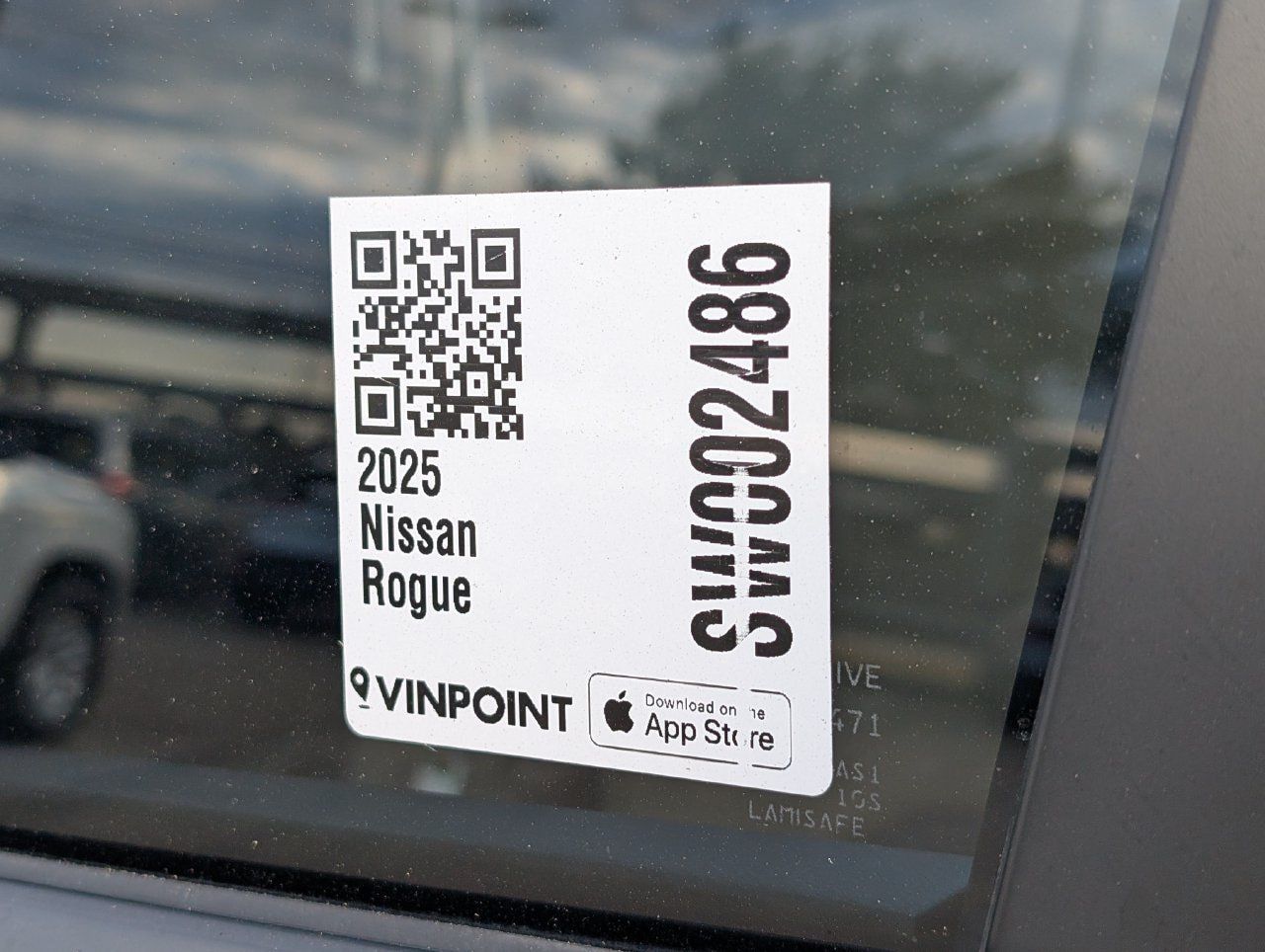 Certified 2025 Nissan Rogue SV FWD image 29