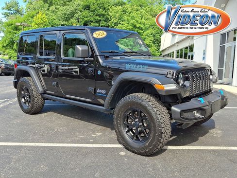 Used 2024 Jeep Wrangler Unlimited AWD/4WD image 1