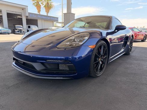 Used 2021 Porsche 718 Cayman GTS RWD image 3