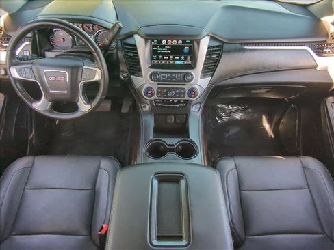 Used 2018 GMC Yukon XL SLT RWD image 18