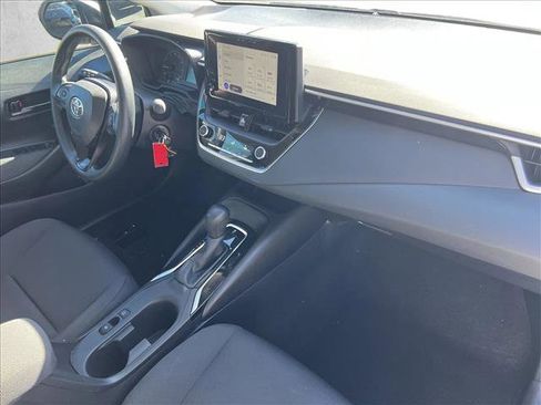 Used 2024 Toyota Corolla LE image 23