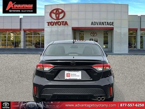 Used 2022 Toyota Corolla SE image 8