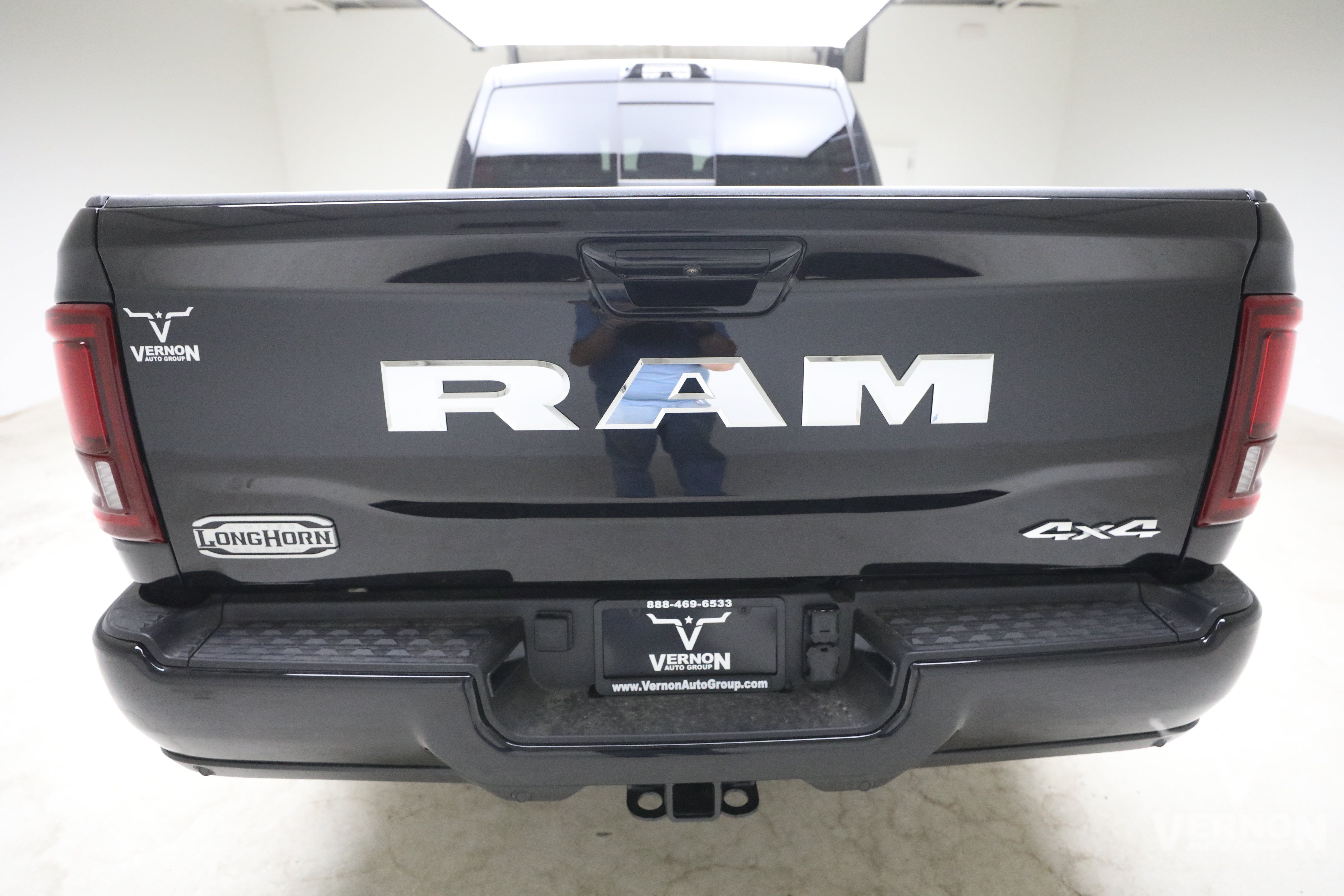New 2027 RAM 2500 Limited AWD/4WD image 4
