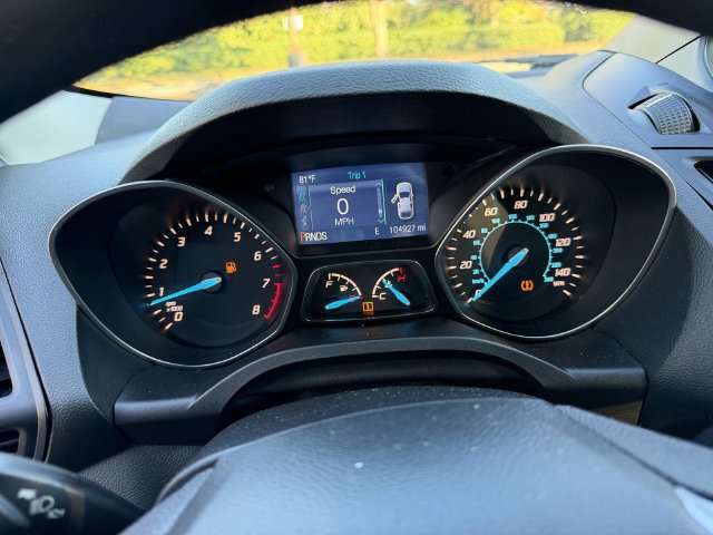 Used 2015 Ford Escape S FWD image 17