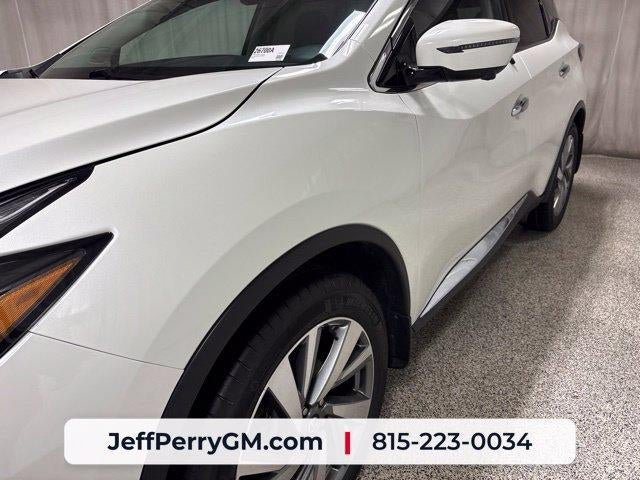 Used 2020 Nissan Murano SL w/ Moonroof Package AWD/4WD image 11