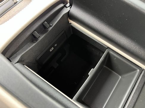 Certified 2025 Mercedes-Benz GLS 450 4MATIC image 48