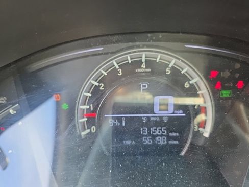 Used 2018 Honda CR-V LX image 14